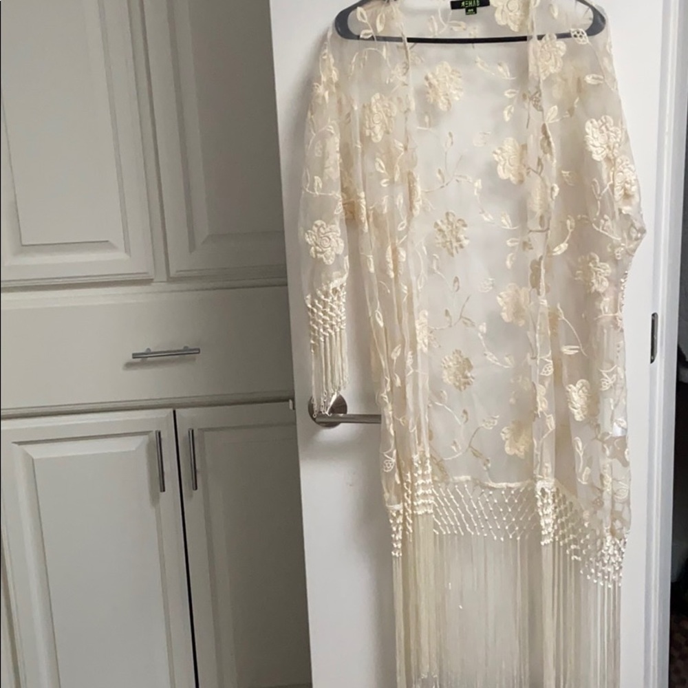Duster with embroidery and fringe